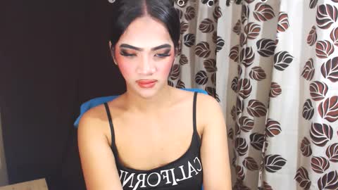 YoungMisstresslaira not into cheap online show from 01.10.25