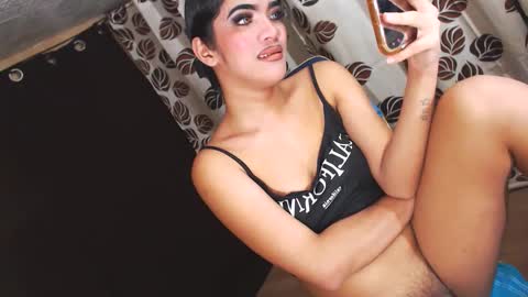 YoungMisstresslaira not into cheap online show from 01.11.25