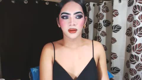 YoungMisstresslaira not into cheap online show from 02.04.25