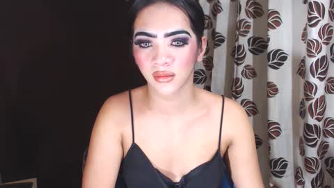 YoungMisstresslaira not into cheap online show from 02.06.25