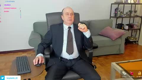 Snapshot of lajose52 chatting on 02.01.26 lajose52 online show from 02.01.26