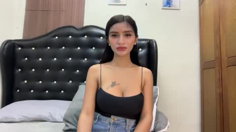 kristine online show from 06.04.26
