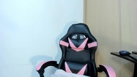 Lala online show from 09.21.25