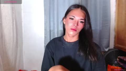 Snapshot of lala_moves chatting on 05.17.26 Joxie online show from 05.17.26