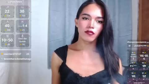 Snapshot of lala_moves chatting on 05.28.26 Joxie online show from 05.28.26