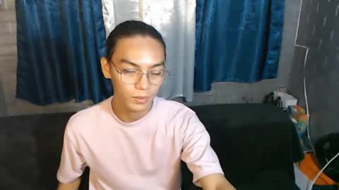 Snapshot of lalakinghugecock_2 chatting on 12.30.24 lalakinghugecock_2 online show from 12.30.24