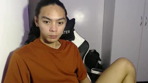 Snapshot of lalakinghugecock_2 chatting on 10.14.25 lalakinghugecock_2 online show from 10.14.25