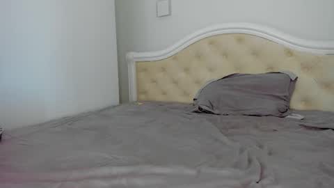 Snapshot of lallie_ chatting on 09.23.25 Lallie  online show from 09.23.25