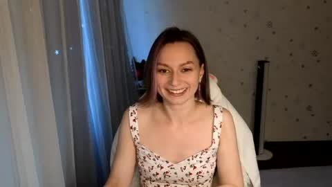 Snapshot of laluna_blue chatting on 07.18.26 Luna online show from 07.18.26