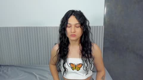 Snapshot of lana_boomer chatting on 01.04.25 Lana online show from 01.04.25