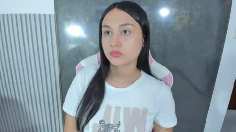 Snapshot of lana_boomer chatting on 04.10.26 Lana online show from 04.10.26