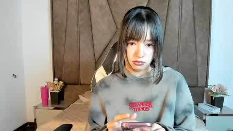 Snapshot of lana_collins_ chatting on 06.18.26 Lana online show from 06.18.26