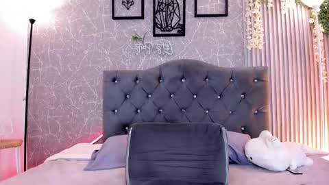 lana_gill online show from 04.24.26