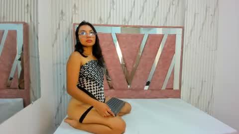 Snapshot of lana_hard_as chatting on 05.28.26 lana_hard_as online show from 05.28.26