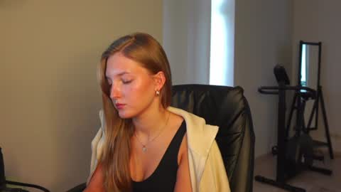 Snapshot of lana_jewel chatting on 07.27.26 LANA JEWEL online show from 07.27.26