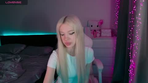 Snapshot of lana_parkerxx chatting on 07.07.26 lana_parkerxx online show from 07.07.26