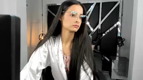Snapshot of lana_rhoaades chatting on 06.10.26 lana_rhoaades online show from 06.10.26