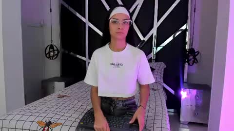 Snapshot of lana_rhoaades chatting on 06.18.26 lana_rhoaades online show from 06.18.26