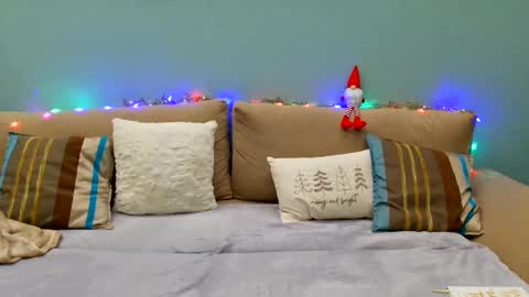 Snapshot of lanaangeldream chatting on 12.24.24 Lana online show from 12.24.24