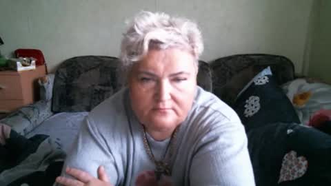 lanacat555 online show from 12.22.25