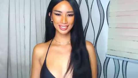 Snapshot of lanadel_hilton chatting on 01.20.25 Lana online show from 01.20.25