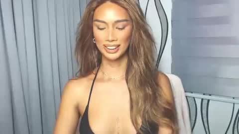 Snapshot of lanadel_hilton chatting on 01.26.25 Lana online show from 01.26.25