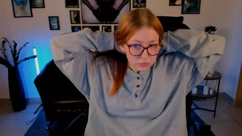 Snapshot of lanafitch chatting on 05.22.26 lana online show from 05.22.26