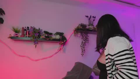 lanaherondale_ online show from 06.02.26