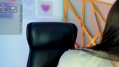 LanaJones online show from 11.25.25