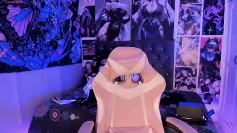 LanaKyutt666 online show from 07.17.26