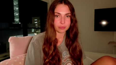 Snapshot of lanalure chatting on 06.15.26 Lana online show from 06.15.26