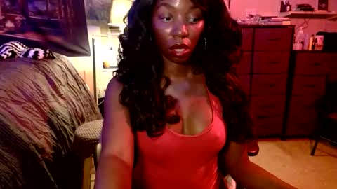 lanaluxxe4 online show from 11.08.25