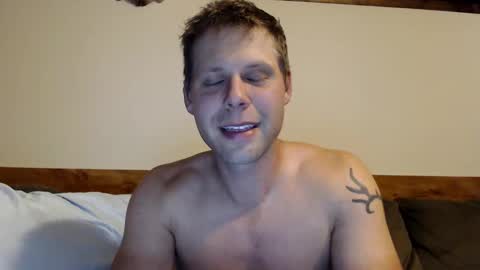 Snapshot of lancehardin chatting on 10.05.25 Lance online show from 10.05.25