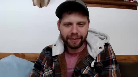 Snapshot of lancehardin chatting on 11.11.25 Lance online show from 11.11.25