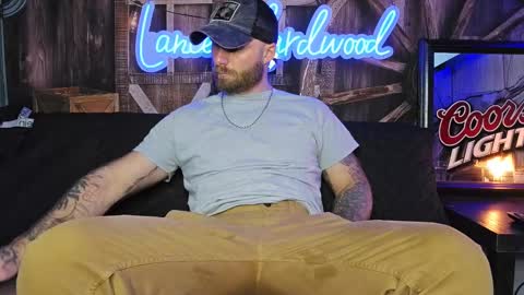 Snapshot of lancehardwood222 chatting on 02.18.25 LANCE online show from 02.18.25