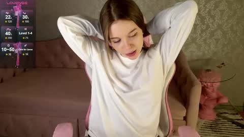 Snapshot of land_of_sweets chatting on 11.28.25 land_of_sweets online show from 11.28.25