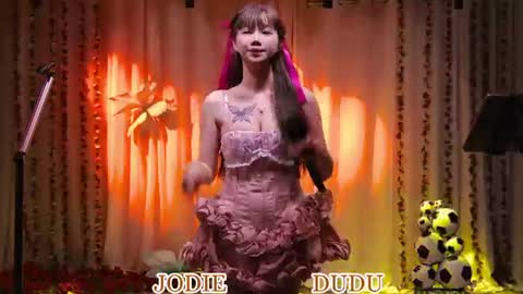 lankwaifong_cindy online show from 06.18.26