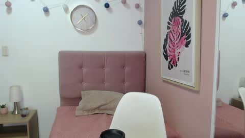 Snapshot of lanna_mills chatting on 04.28.26 Lanna online show from 04.28.26