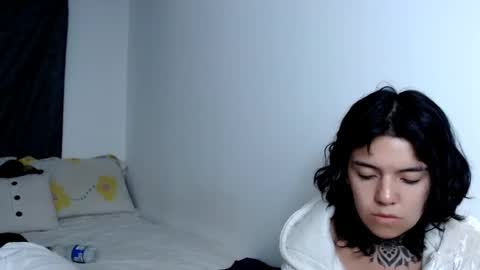 Snapshot of lannie_gonzales chatting on 02.19.25 LANNIE   online show from 02.19.25