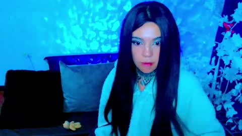 Snapshot of lannie_gonzales chatting on 09.26.25 LANNIE   online show from 09.26.25