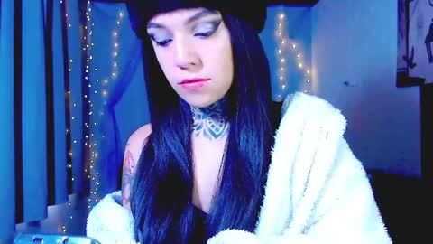 LANNIE   online show from 04.16.26