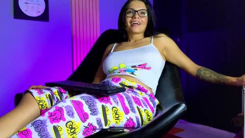 la paisita  online show from 02.03.25