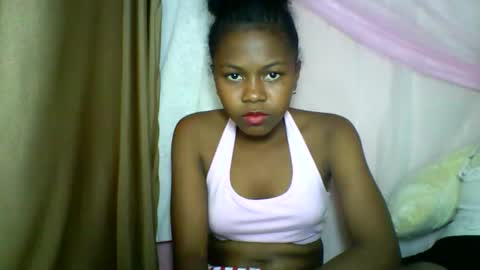 lara_belle online show from 05.04.26