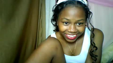 lara_belle online show from 05.10.26