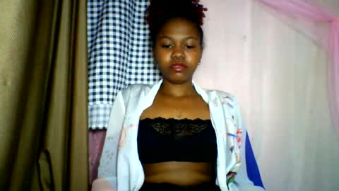 lara_belle online show from 06.17.26