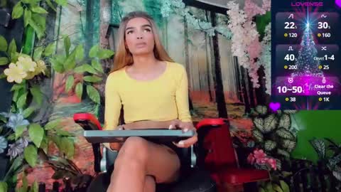 Lara Brunette  online show from 12.06.24