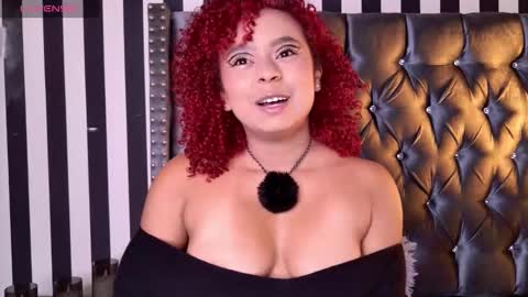 Snapshot of lara_curly chatting on 03.27.26 lara_curly online show from 03.27.26