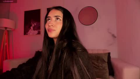 Lara Madisson online show from 10.05.25