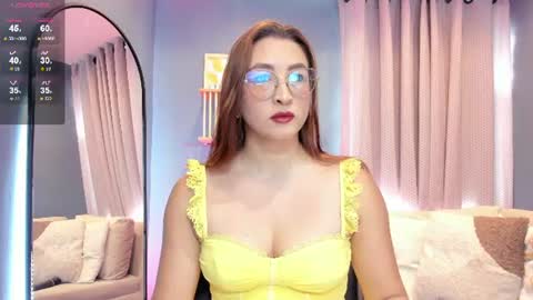 Snapshot of lara_martin chatting on 06.09.26 700 200 online show from 06.09.26