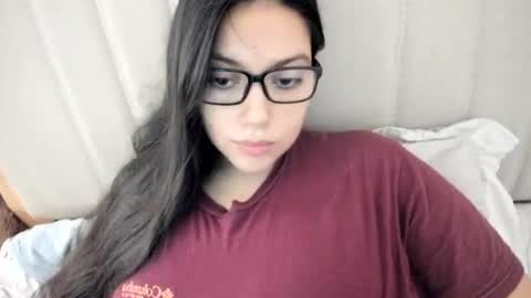 lara online show from 12.22.25